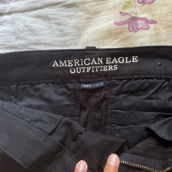 Size 4 American eagle shorts - Picture 2 of 4